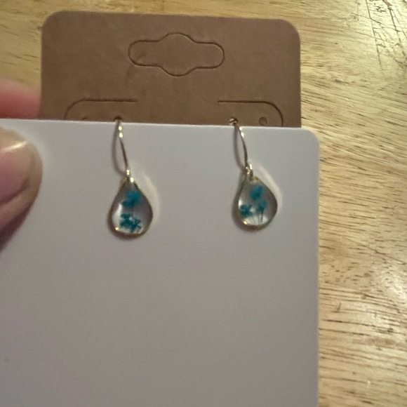 Elegant Teardrop Earrings Set. Two Pairs. - Picture 7 of 10